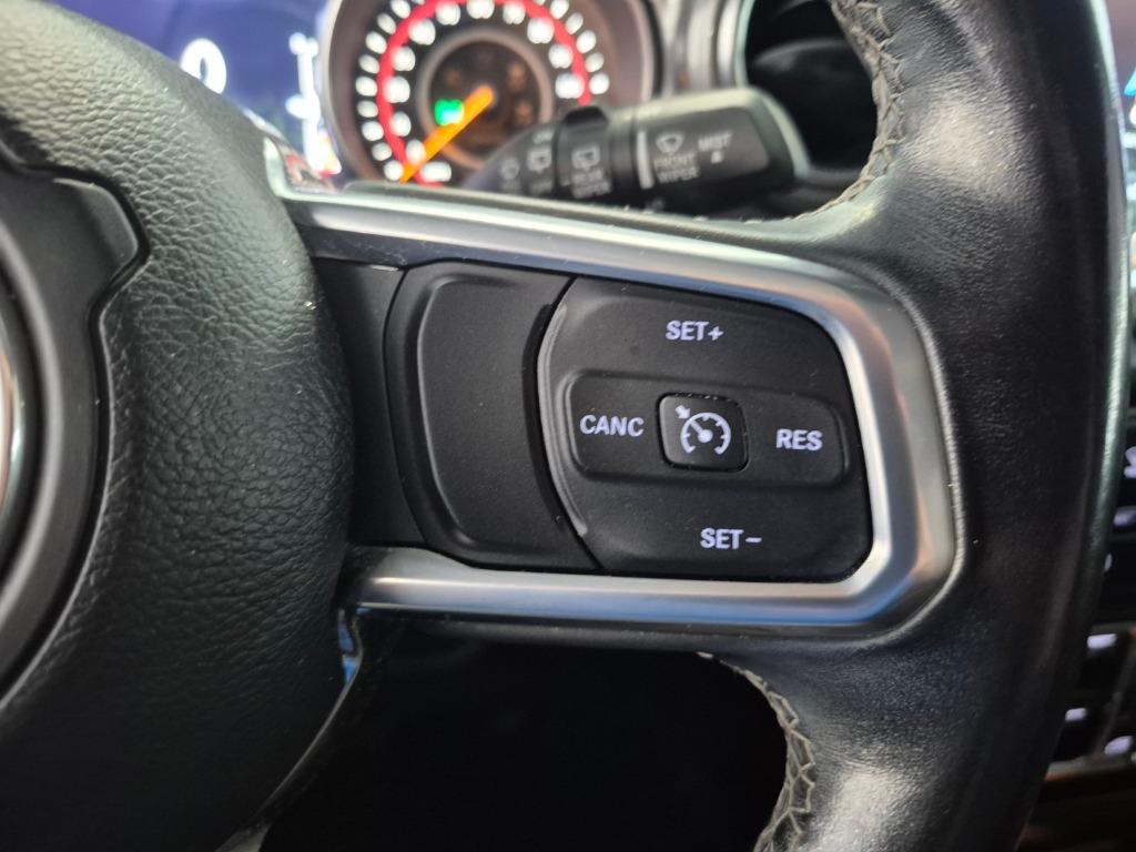 2020 Jeep Wrangler Unlimited Sahara - Photo 22