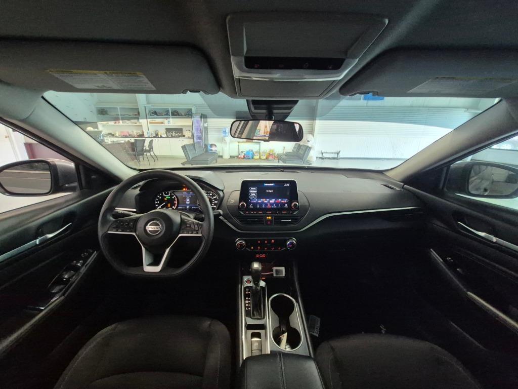 2021 Nissan Altima SV - Photo 13