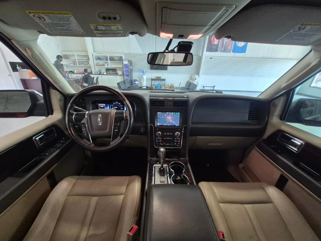 2015 Lincoln Navigator Base - Photo 18