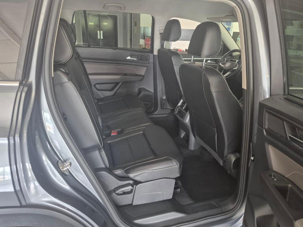 2022 Volkswagen Atlas SE - Photo 13