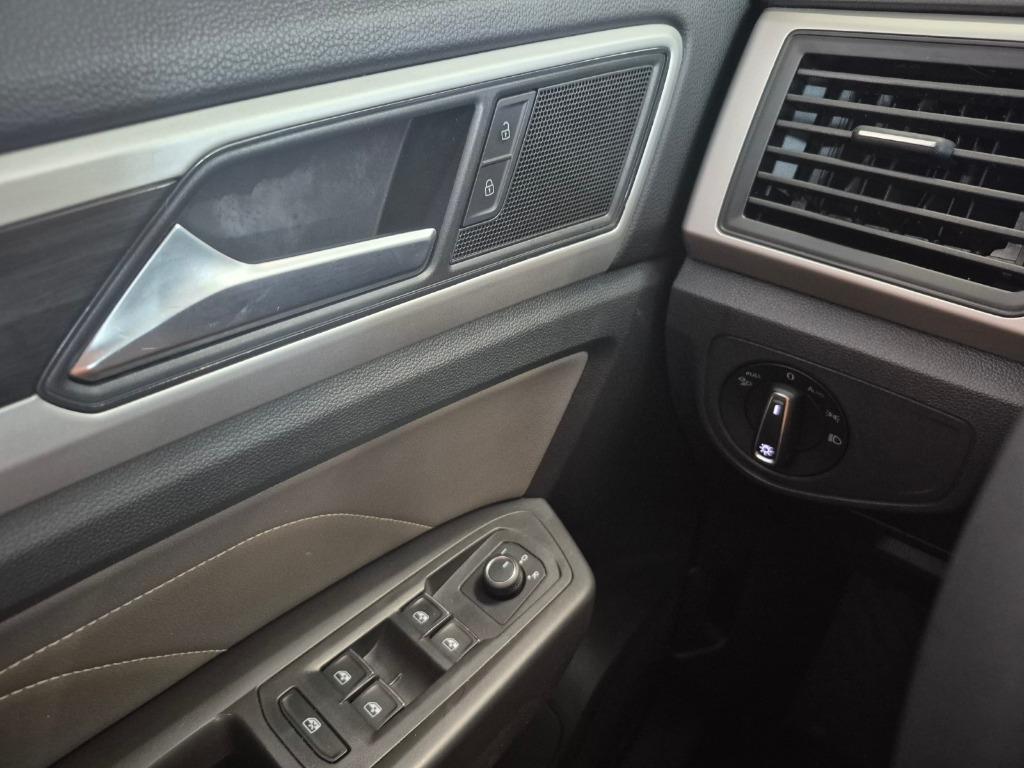 2022 Volkswagen Atlas SE - Photo 24